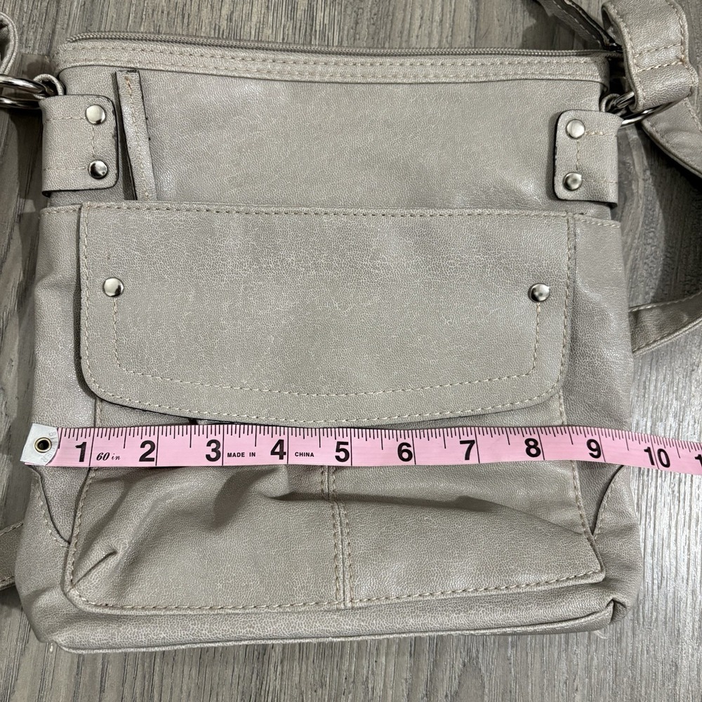 Emilie‎ M. Faux Leather Crossbody Bag Beige Classic Travel Pockets Adjustable - Picture 5 of 10